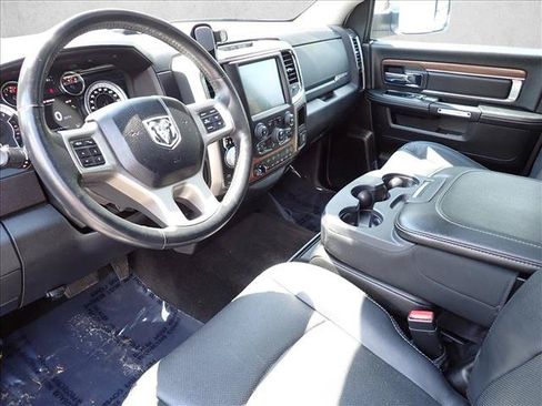 Used 2014 RAM 1500 Laramie w/ Convenience Group AWD/4WD image 9