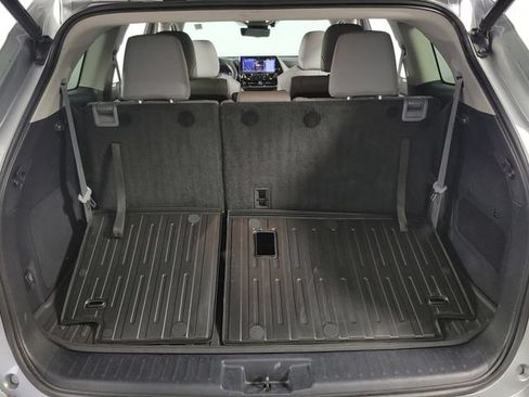 Used 2020 Toyota Highlander Platinum AWD/4WD image 31