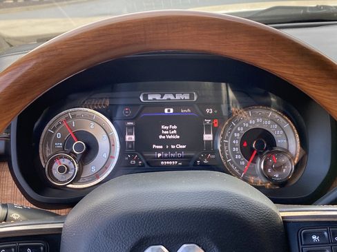 Used 2022 RAM 3500 Limited w/ Max Tow Package image 11