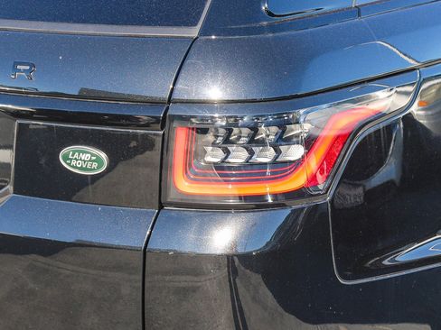 Used 2022 Land Rover Range Rover Sport HSE Dynamic image 10