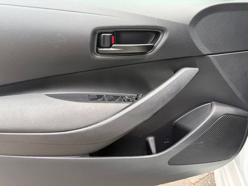 Used 2024 Toyota Corolla LE FWD image 15