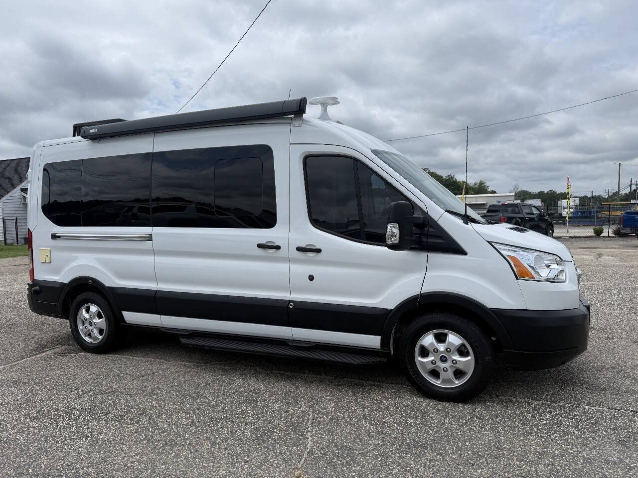 Used 2019 Ford Transit 350 XLT RWD image 18