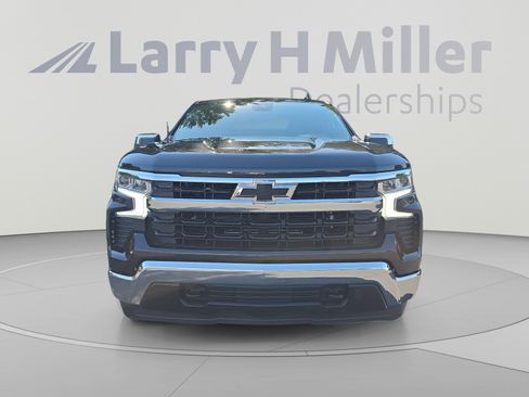 Used 2023 Chevrolet Silverado 1500 LT AWD/4WD image 8