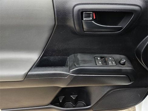 Used 2020 Toyota Tacoma SR image 15
