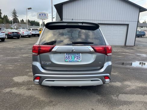 Used 2022 Mitsubishi Outlander LE image 8
