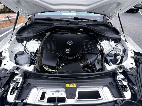 Certified 2025 Mercedes-Benz GLC 300 4MATIC image 31