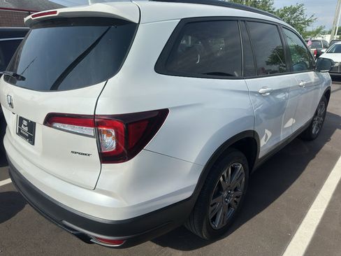 Used 2022 Honda Pilot Sport image 4