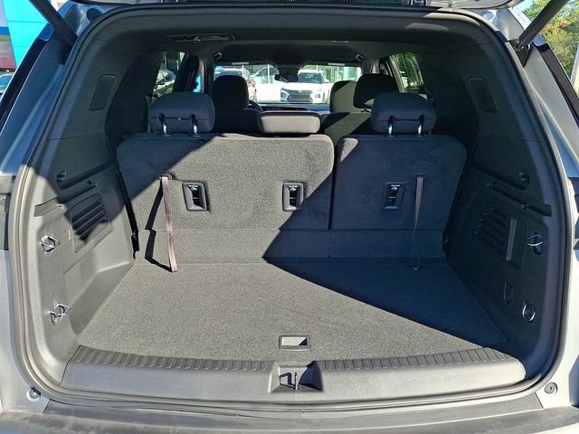 Used 2025 Chevrolet Traverse LT FWD image 29
