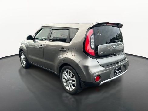 Used 2017 Kia Soul + w/ Primo Package FWD image 5