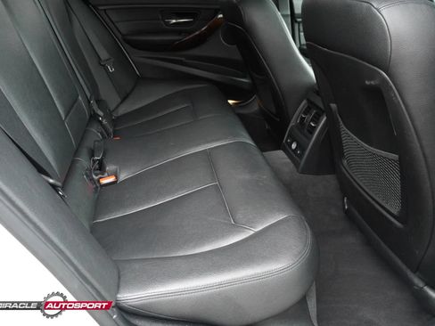 Used 2015 BMW 335i xDrive Sedan AWD/4WD image 38