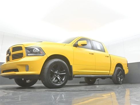 Used 2016 RAM 1500 Sport w/ Stinger Yellow Sport Package AWD/4WD image 29