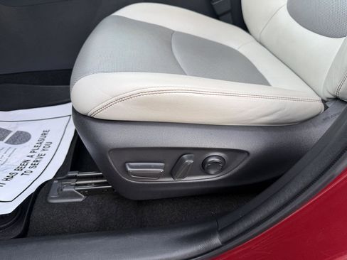 Used 2019 Toyota RAV4 Limited w/ Cold Weather Package image 11