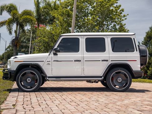 Used 2024 Mercedes-Benz G 63 AMG 4MATIC image 2