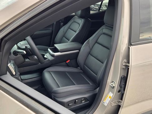 New 2026 GMC Terrain Elevation w/ Elevation Premium Package FWD image 34