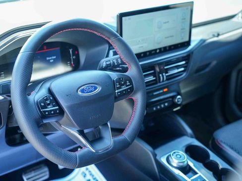Used 2023 Ford Escape ST-Line w/ Tech Pack #1 AWD/4WD image 29