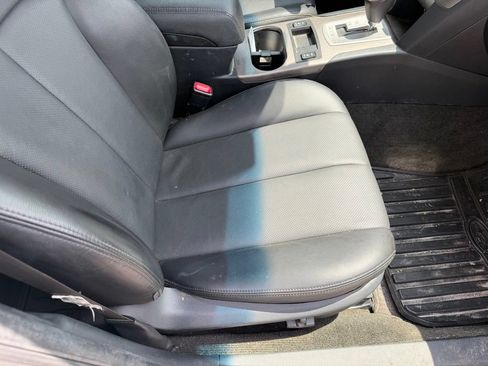 Used 2013 Subaru Outback 3.6R Limited AWD/4WD image 15