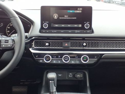 Used 2024 Honda Civic EX-L image 19