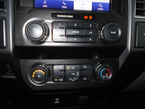 Used 2022 Ford F250 XLT w/ XLT Value Package image 15