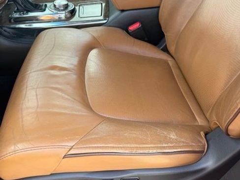 Used 2016 INFINITI QX80 4WD w/ Signature Edition Package image 4