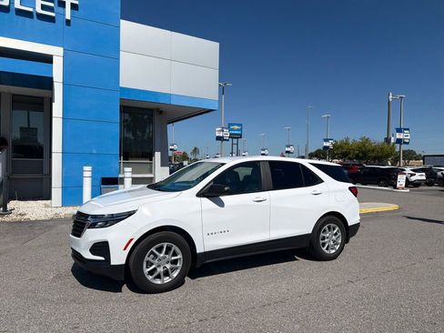 Used 2023 Chevrolet Equinox LS w/ LS Convenience Package FWD image 15