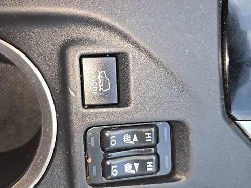 Used 2018 Subaru Crosstrek 2.0i Limited AWD/4WD image 18