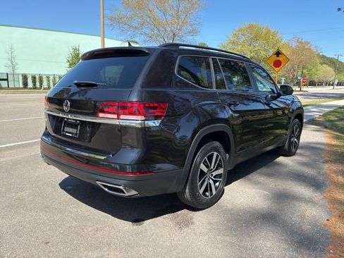Used 2023 Volkswagen Atlas SE FWD image 3