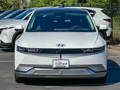 Used 2024 Hyundai Ioniq 5 Limited RWD image 9