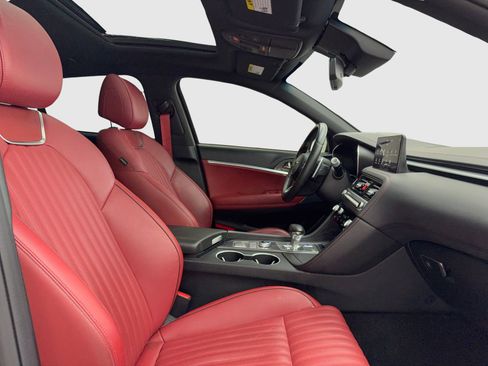 Used 2025 Genesis G70 2.5T w/ Sport Prestige Package image 43