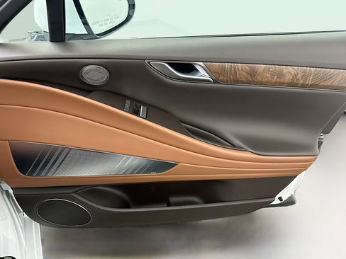 Used 2024 Genesis G80 image 34