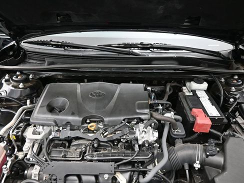 Used 2022 Toyota Camry SE FWD image 23