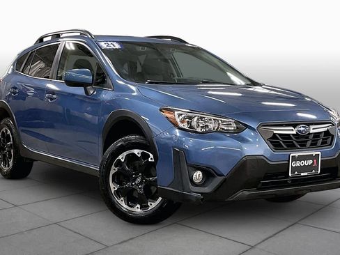 Used 2021 Subaru Crosstrek 2.0i Premium AWD/4WD image 3