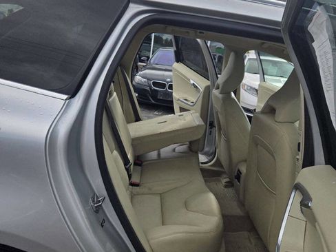 Used 2016 Volvo XC60 T5 Premier image 37
