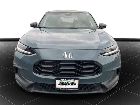 Used 2023 Honda HR-V Sport image 8
