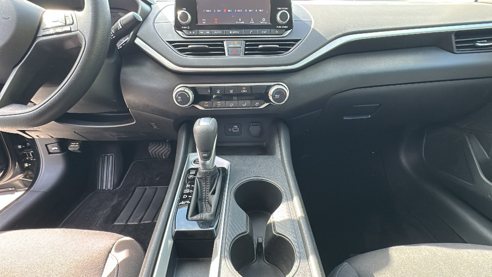 Certified 2023 Nissan Altima 2.5 S FWD image 19