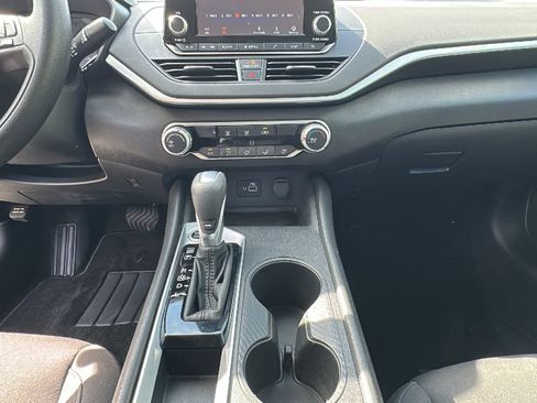 Certified 2023 Nissan Altima 2.5 S FWD image 19