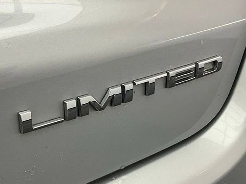 Used 2025 Jeep Compass Limited AWD/4WD image 25