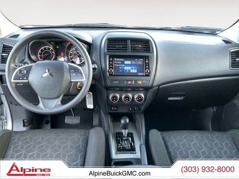 Used 2025 Mitsubishi Outlander Sport AWD image 20