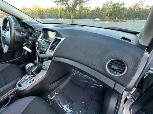 Used 2014 Chevrolet Cruze LT w/ All-Star Edition image 20