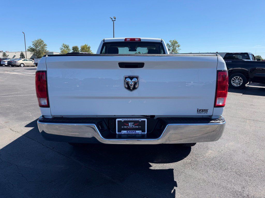 Used 2022 RAM 1500 Classic SLT AWD/4WD image 6