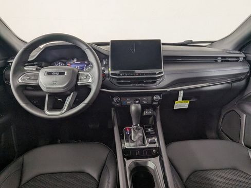 New 2026 Jeep Compass Latitude AWD/4WD image 16