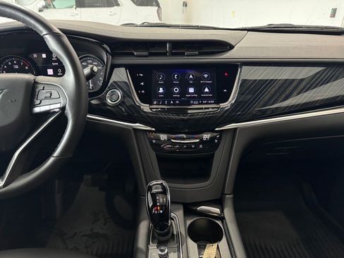 Certified 2024 Cadillac XT6 Premium Luxury w/ Technology Package AWD/4WD image 17