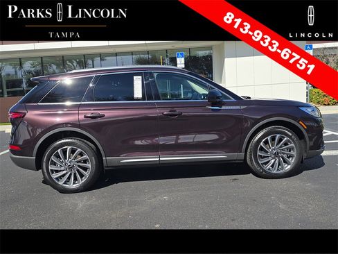 Certified 2023 Lincoln Corsair Reserve image 3