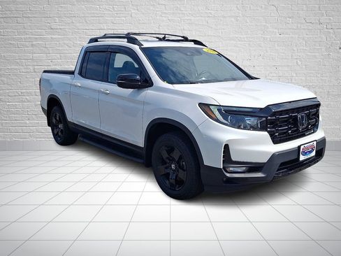 Used 2024 Honda Ridgeline Black Edition image 3