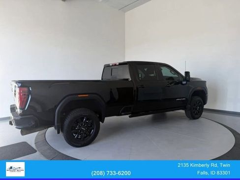 Used 2024 GMC Sierra 3500 AT4 w/ AT4 Premium Plus Package AWD/4WD image 7