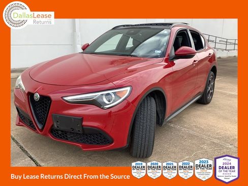 Used 2022 Alfa Romeo Stelvio Sprint image 1