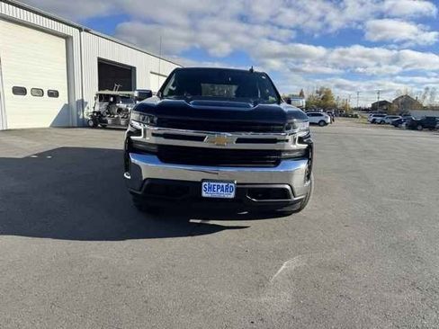 Used 2022 Chevrolet Silverado 1500 LT image 2