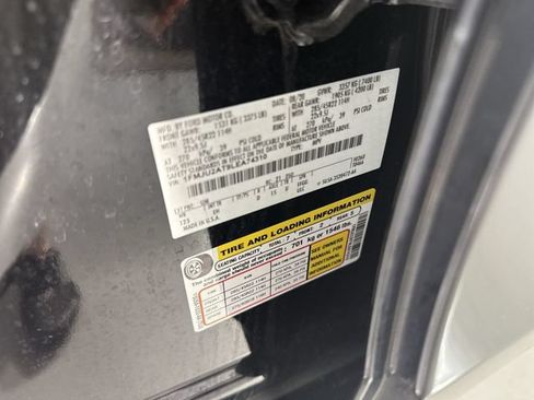 Used 2020 Ford Expedition Limited w/ Equipment Group 302A AWD/4WD image 39