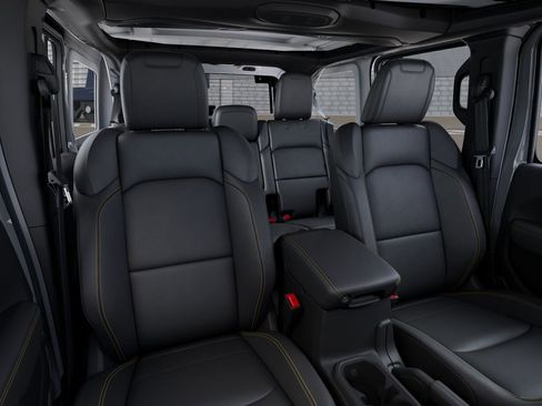 Used 2025 Jeep Wrangler Sahara w/ Safety Group image 16