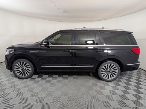 Used 2020 Lincoln Navigator Reserve w/ Equipment Group 208A Reserve image 2