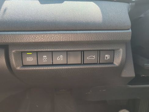 Used 2025 Toyota Camry LE w/ Convenience Package AWD/4WD image 12